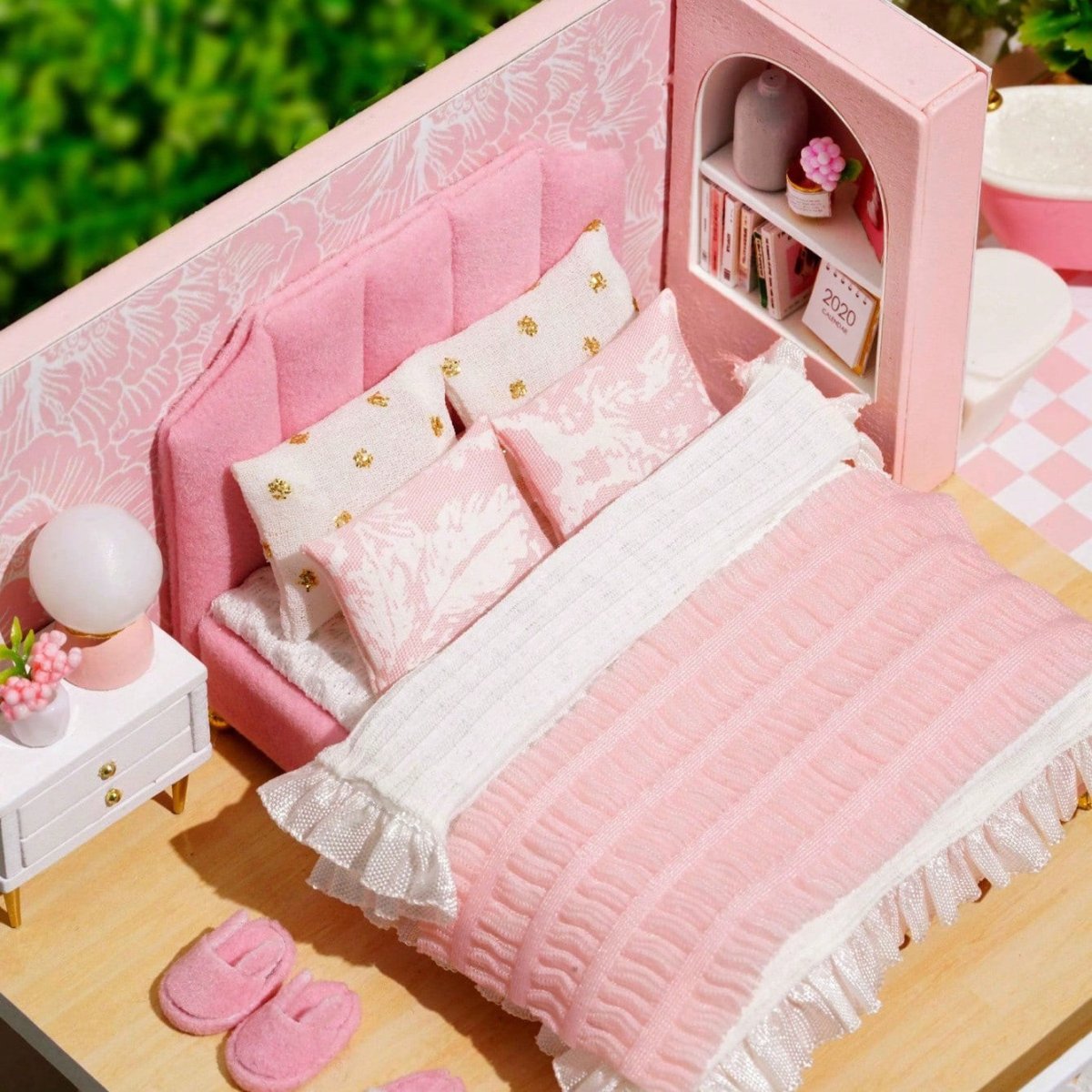 Maison de Poupée - MiniDollhousePuzzle™ - Rose à une chambre - Le Merveilleux Monde de l'Enfance