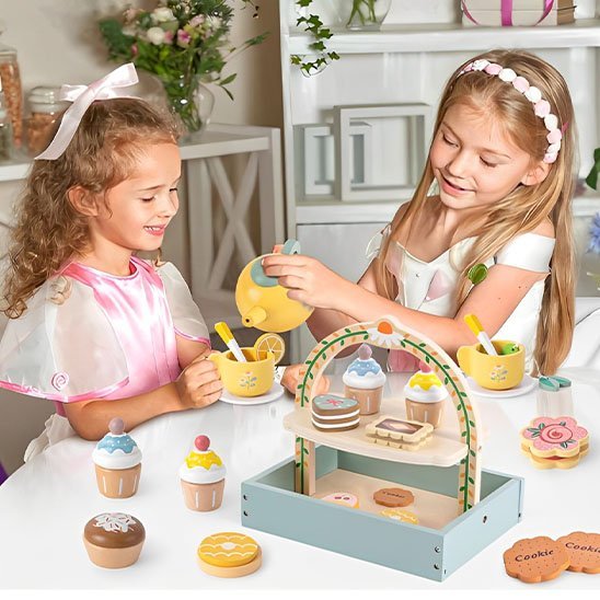 Dinette en bois | Eco - créative - Le Merveilleux Monde de l’Enfance